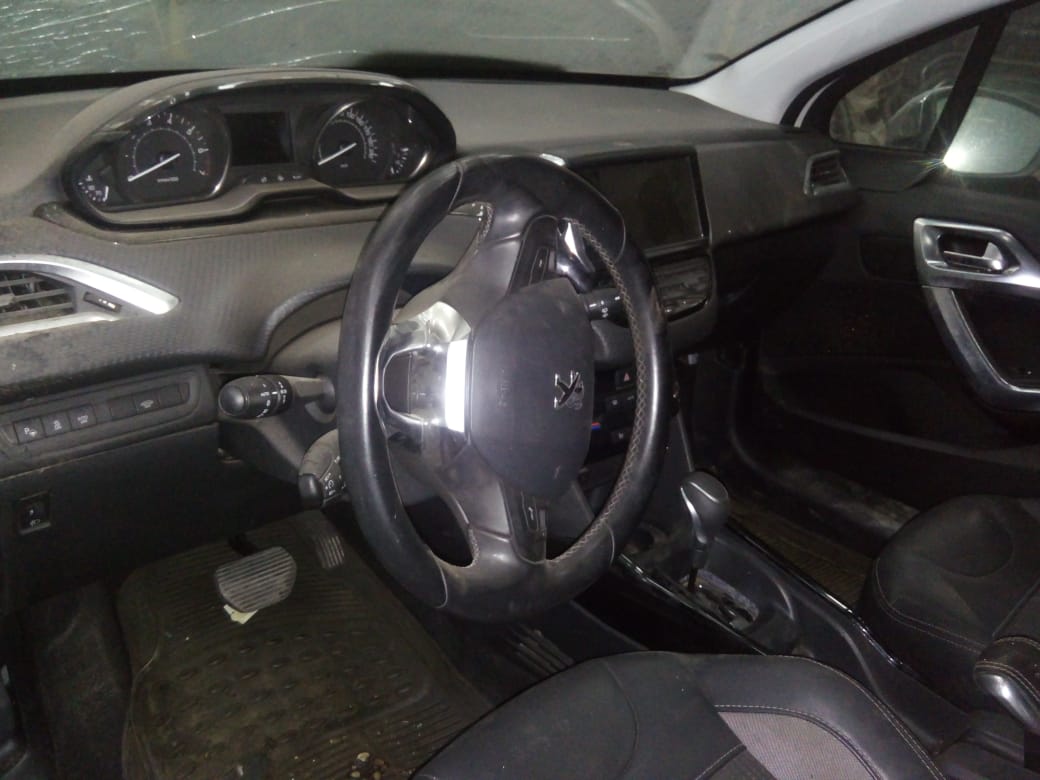 Parachoques Peugeot 2008  USADO